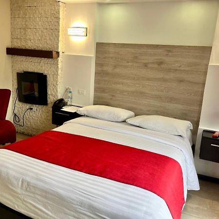 Hotel Imperial Ambato Εξωτερικό φωτογραφία