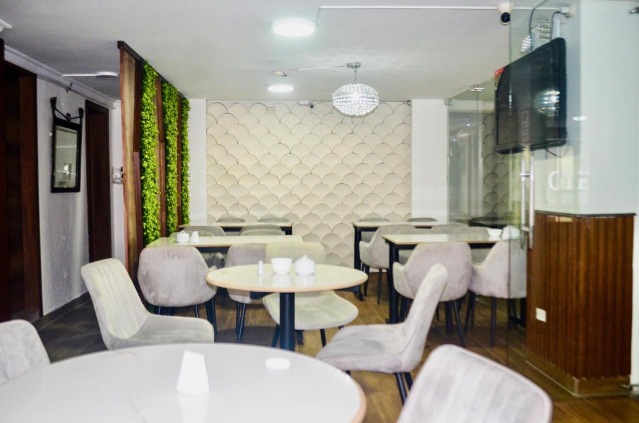 Hotel Imperial Ambato Εξωτερικό φωτογραφία