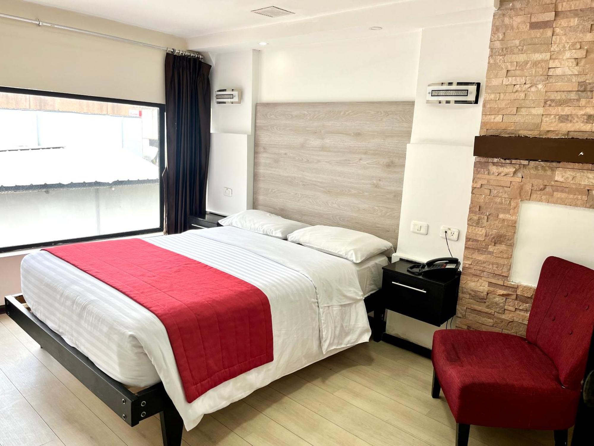 Hotel Imperial Ambato Εξωτερικό φωτογραφία